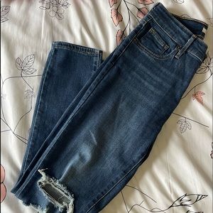 721 High Rise Skinny Levi Jeans